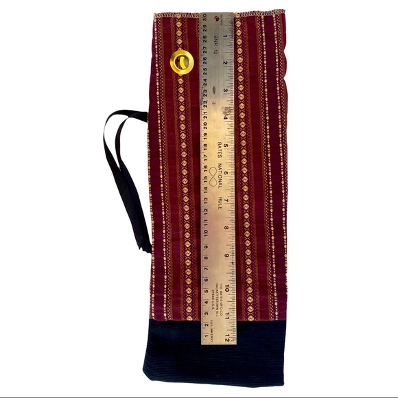 Wine Bottle Fabric Gift Bag With Fabric Ribbon for Tying - Picture 7 of 12